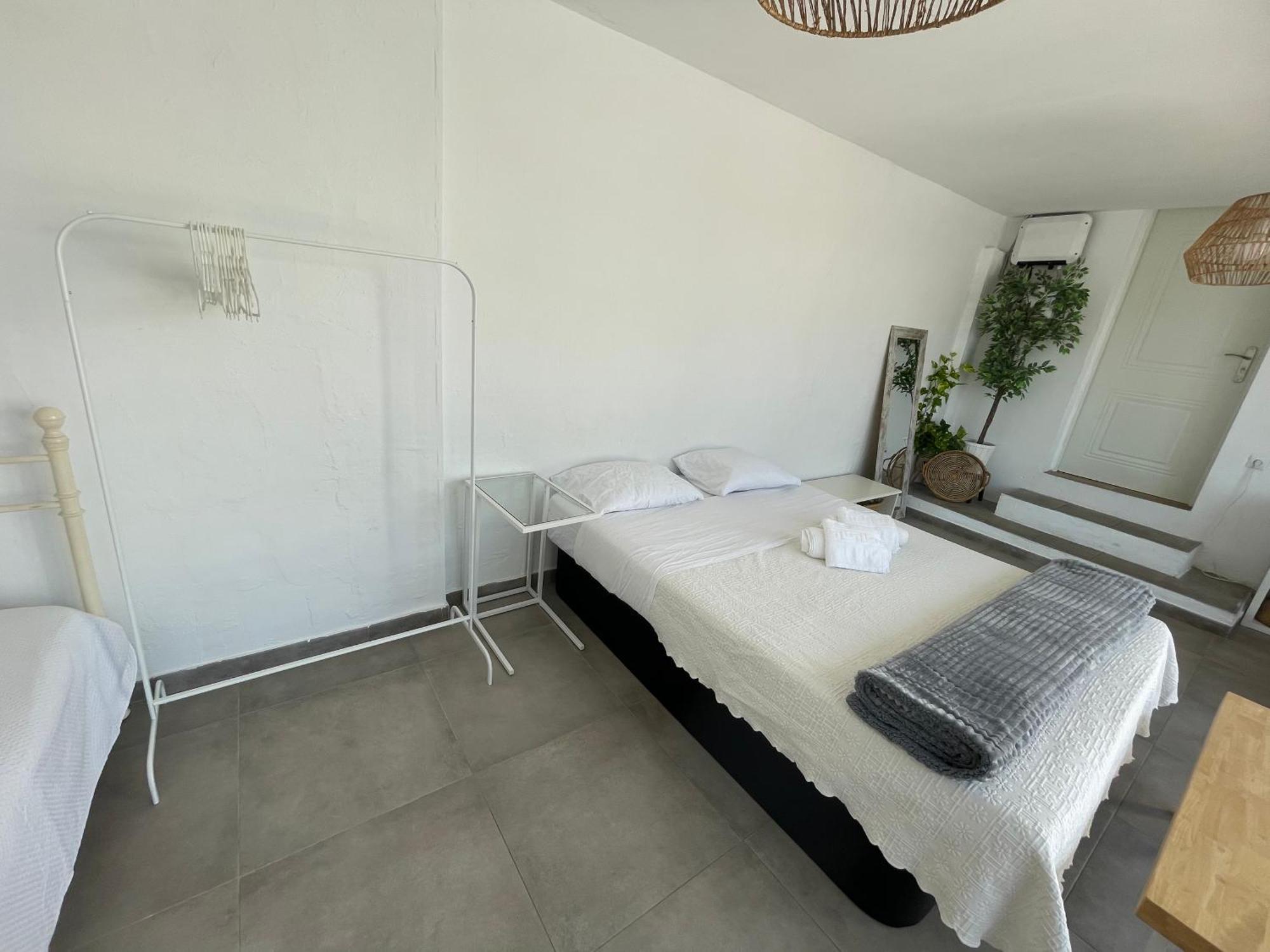 Mediterranean House - Habitaciones Privadas En Casa Compartida ไมเรียนา เดล อัลคาราเฟ ภายนอก รูปภาพ